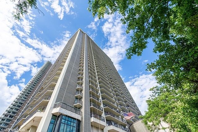 1st image of 6007 N Sheridan Rd APT 24D