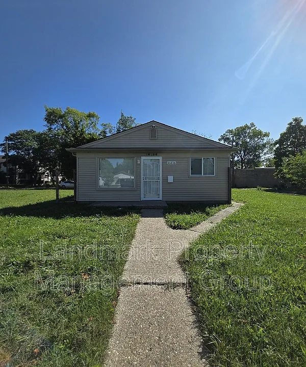 16136 Log Cabin St