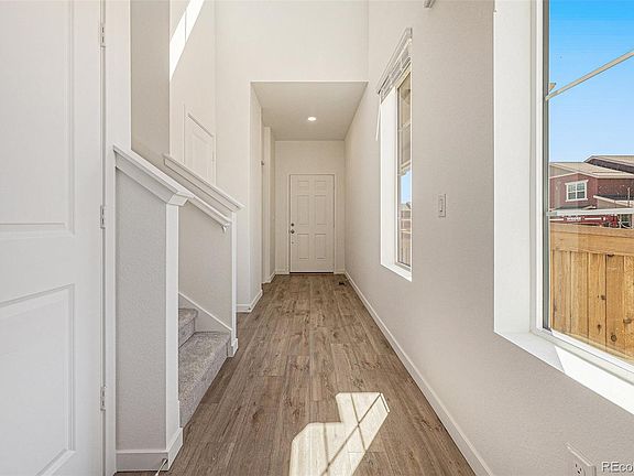 5th image of 653 Flintwood Place