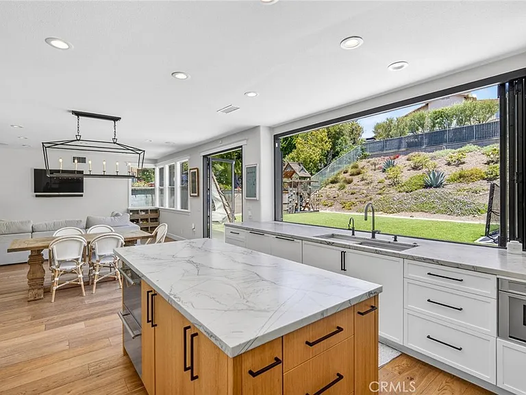 33 Brownsbury Rd — Photo 24