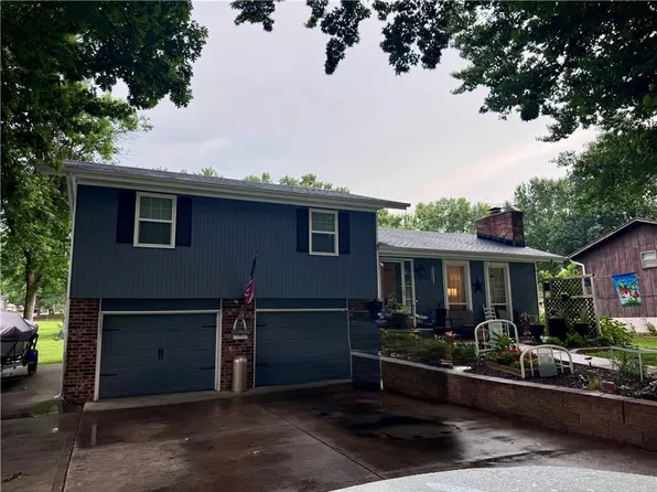 23695 W 56th St, Shawnee, KS 66226