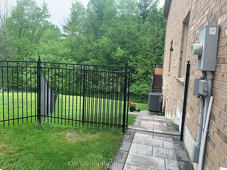 162 Art West Ave #LOWER — Photo 39