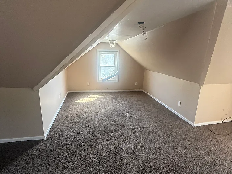 2207 Green Rd — Photo 11