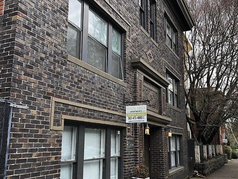 2255 NW Johnson St — Photo 1