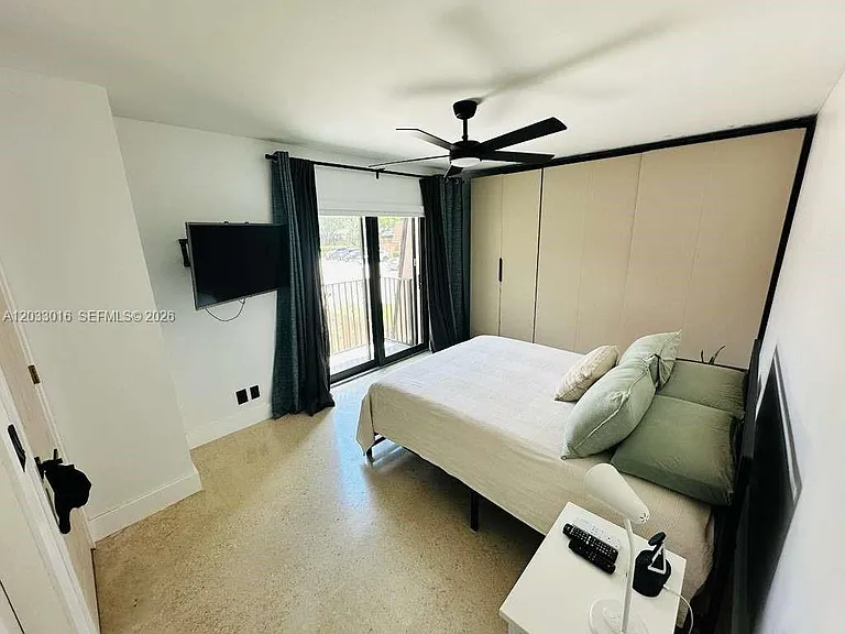 2601 Garden Ct — Photo 14