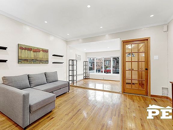 3rd image of 3309 Avenue