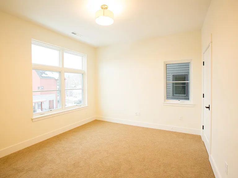 18 E Beall St #1 — Photo 8