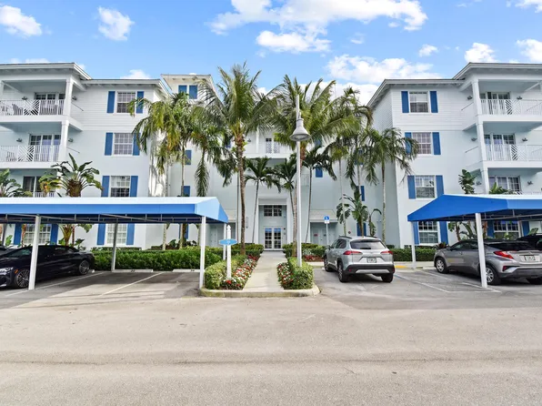 323 Bay Colony Dr N, Juno Beach, FL 33408