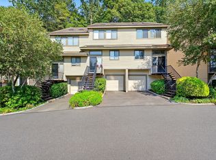 2435 Bedford St UNIT 8C, Stamford, CT 06902