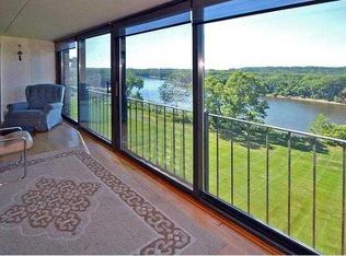 1101 Sibley Memorial Hwy APT 411, Mendota Heights, MN 55118