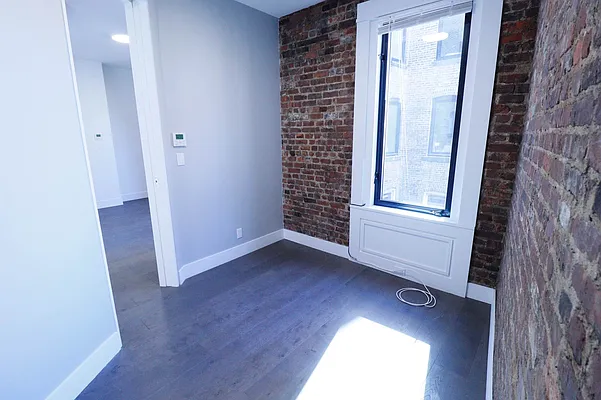 Rented by Besen Partners, LLC | media 28