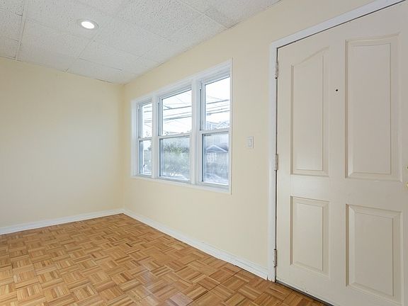 3rd image of 85-59 130th St