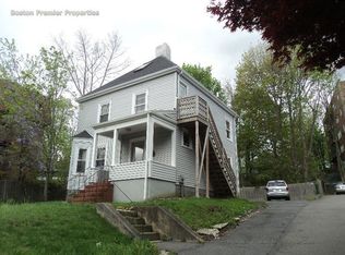 207 Thomas Burgin Pkwy, Quincy, MA 02169
