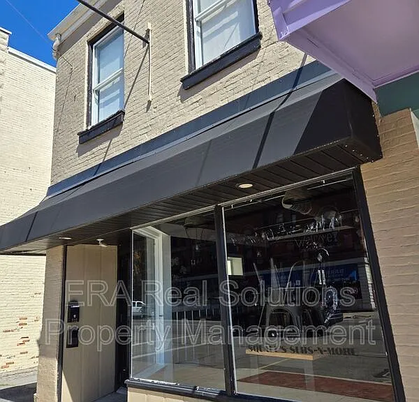 122A S High St — Photo 1