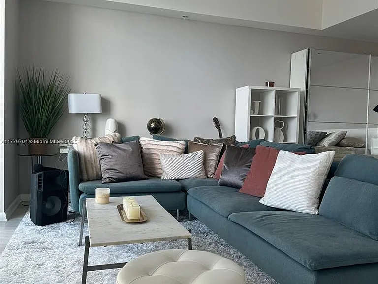 244 Biscayne Blvd #3905 — Photo 4