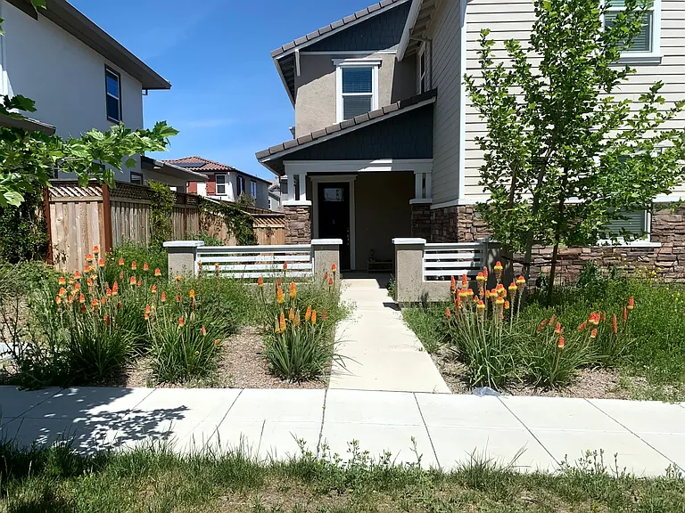73 E Cataldi Ave — Photo 3