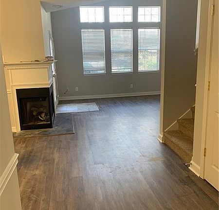 3rd image of 58 Hammock Pl SE