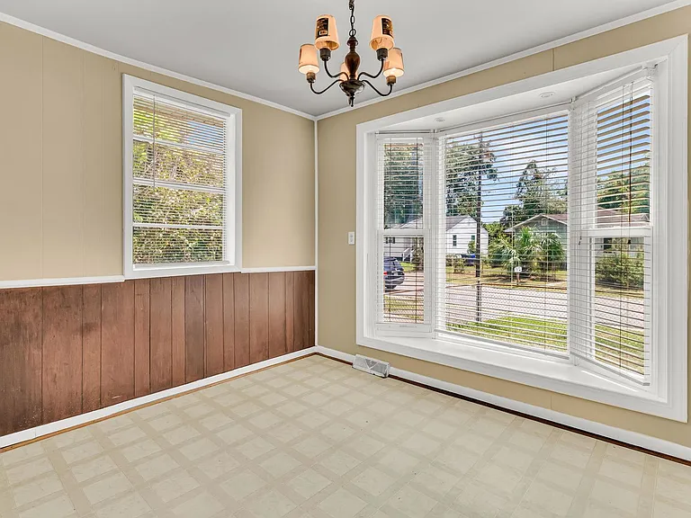 2330 Bailey Dr — Photo 17