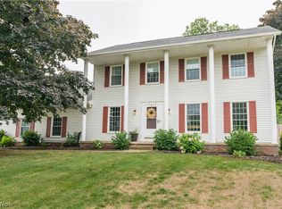 5112 Echoglenn St NW, North Canton, OH