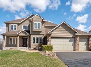 1819 Jourdan Ct, Eagan, MN 55122