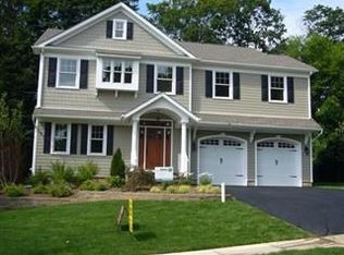 19 Buckingham Dr, Madison, NJ 07940