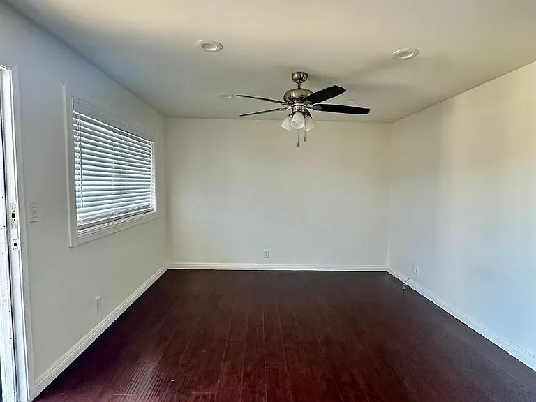 2226 Lewis Ave — Photo 1