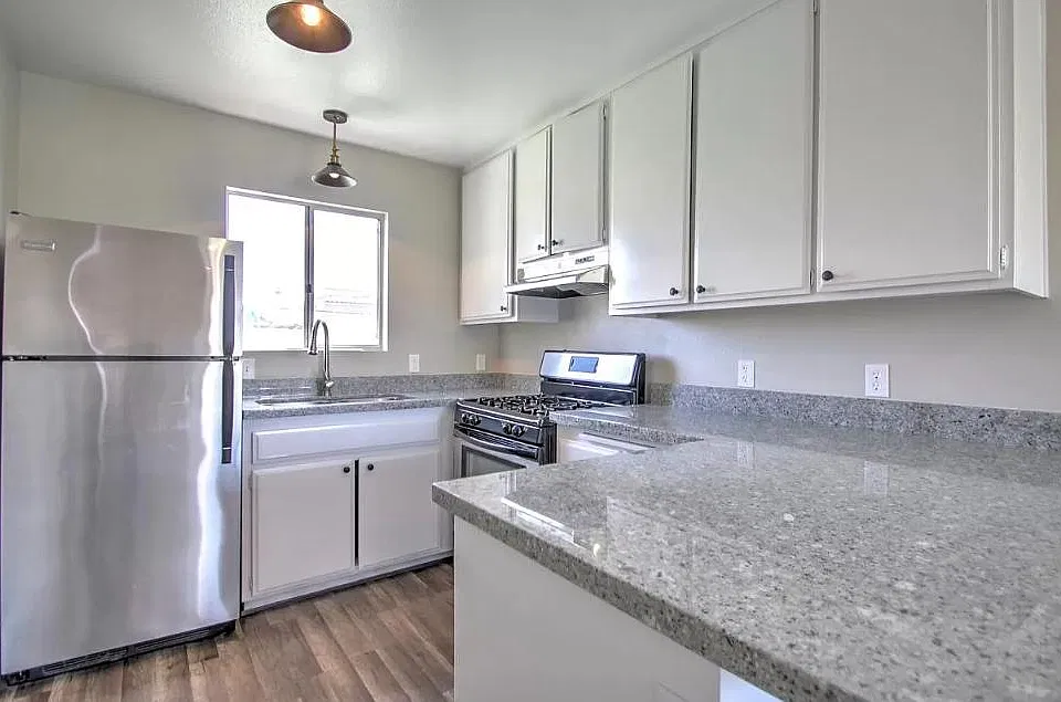 1429 Grand Ave #2