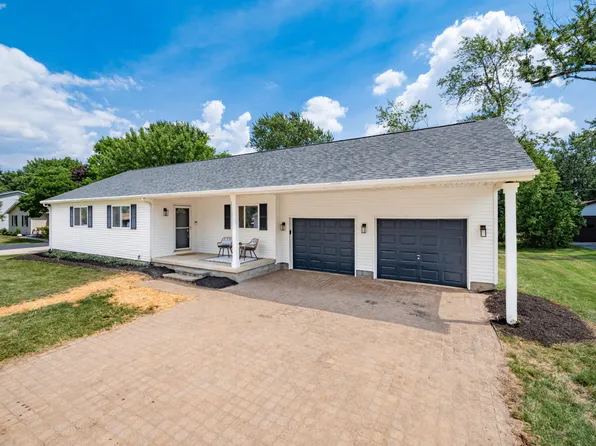 165 W Old Powell Rd, Powell, OH 43065