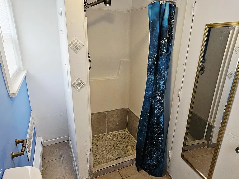 1319 Washburn St #1 — Photo 7