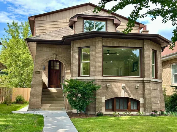 2638 Central Park Ave, Evanston, IL 60201