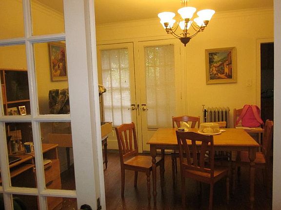 2nd image of 1621 W Thome Ave #1