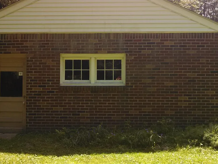 1454 Banmoor Dr — Photo 2