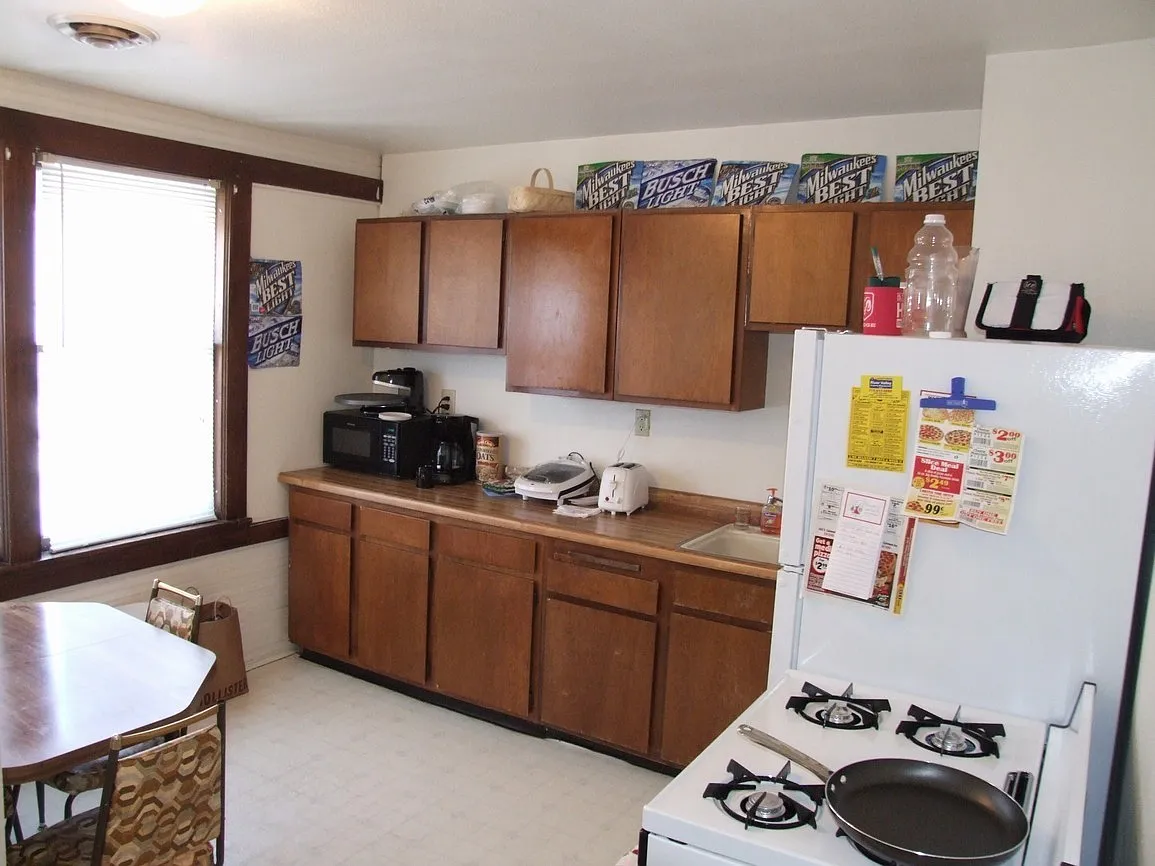 2 bed, 720 sqft, $750 — Photo 3