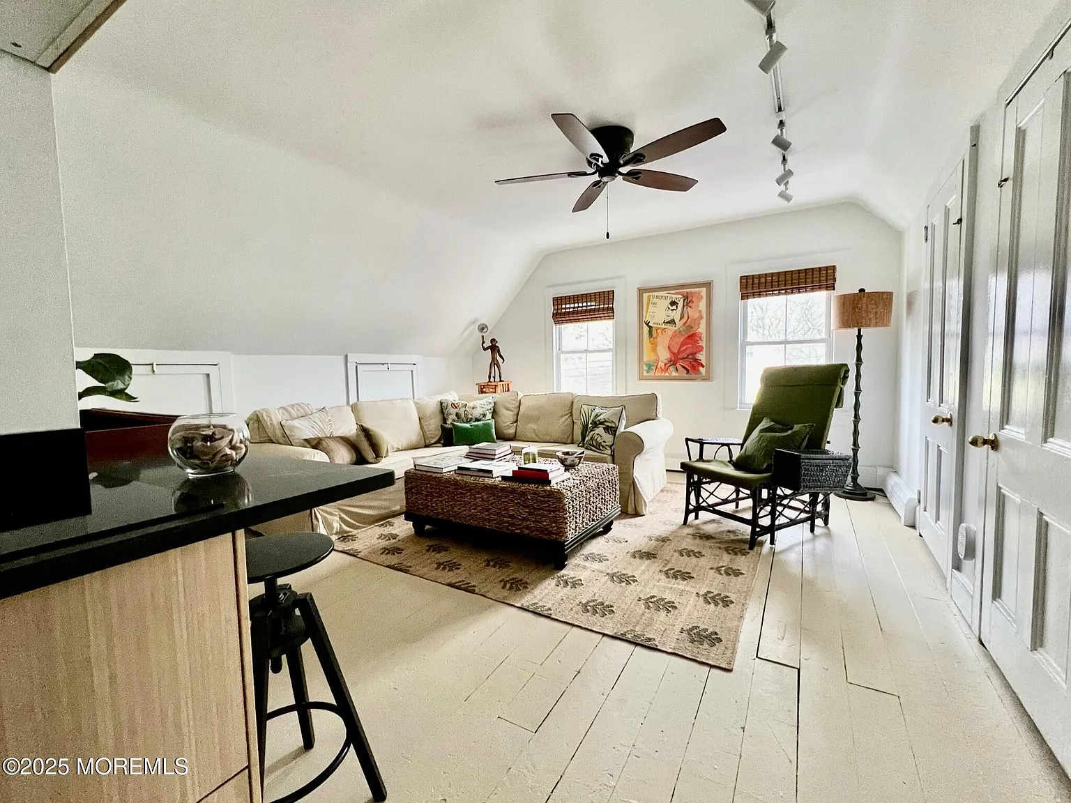 1 bed, $2,000 — Photo 1