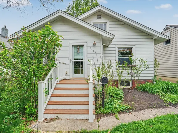 1109 J Ave NW, Cedar Rapids, IA 52405
