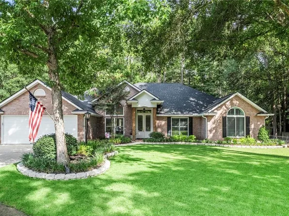 1020 Trail Ct, Mandeville, LA 70448