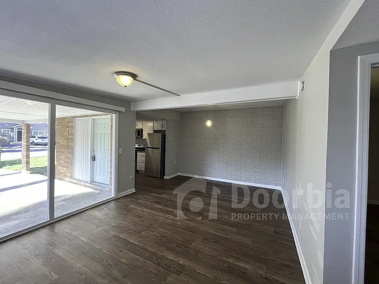 6333 Kimberly Ln — Photo 5