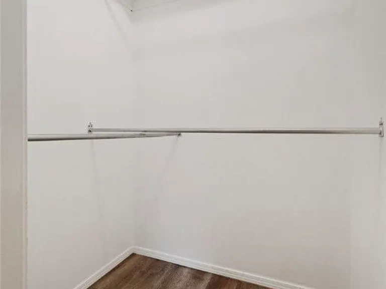 2406 Linda Ct — Photo 18