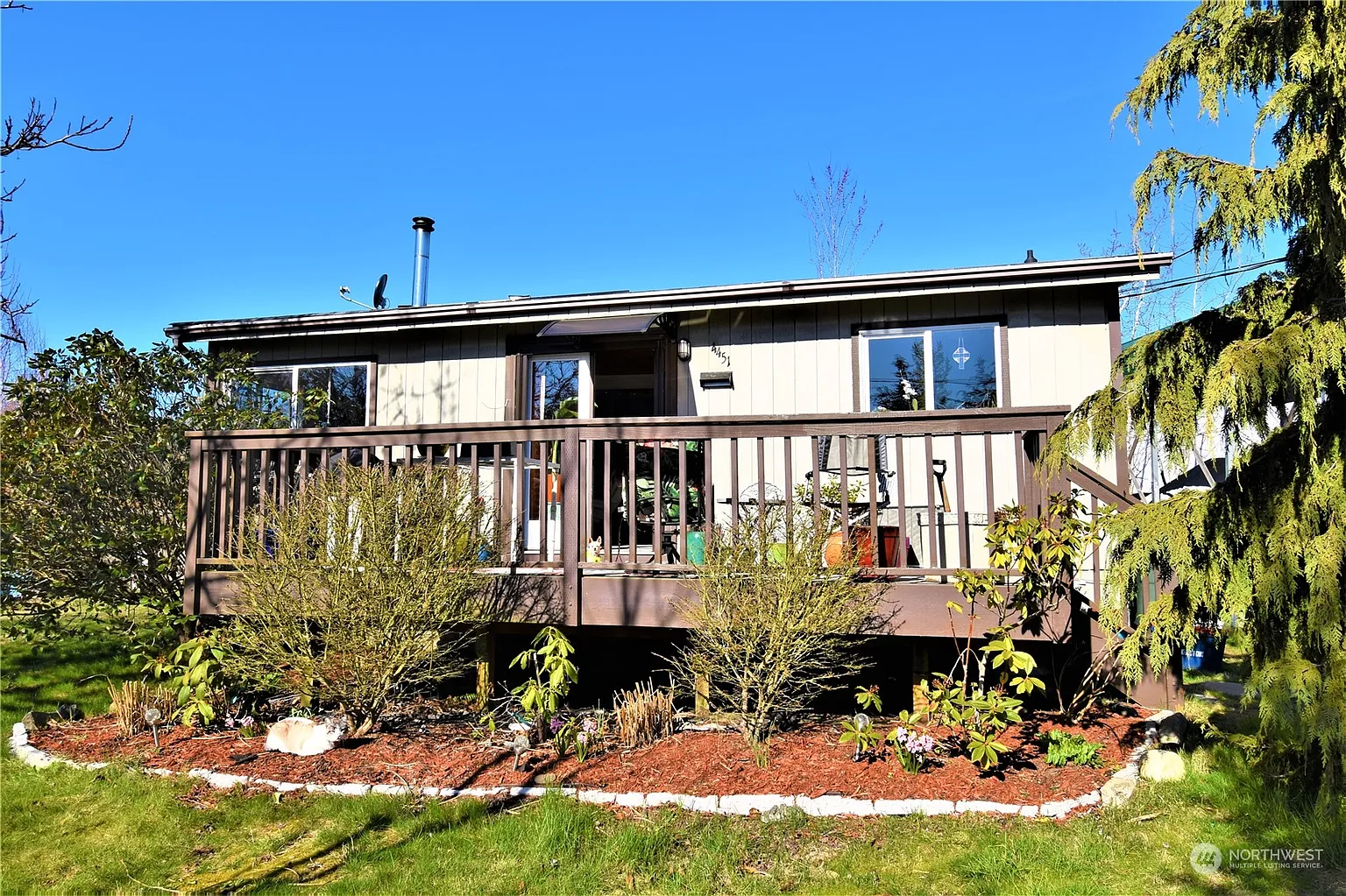 4451 Moresby Way photo 1