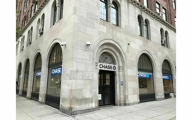 Sold by Douglas Elliman | media 19