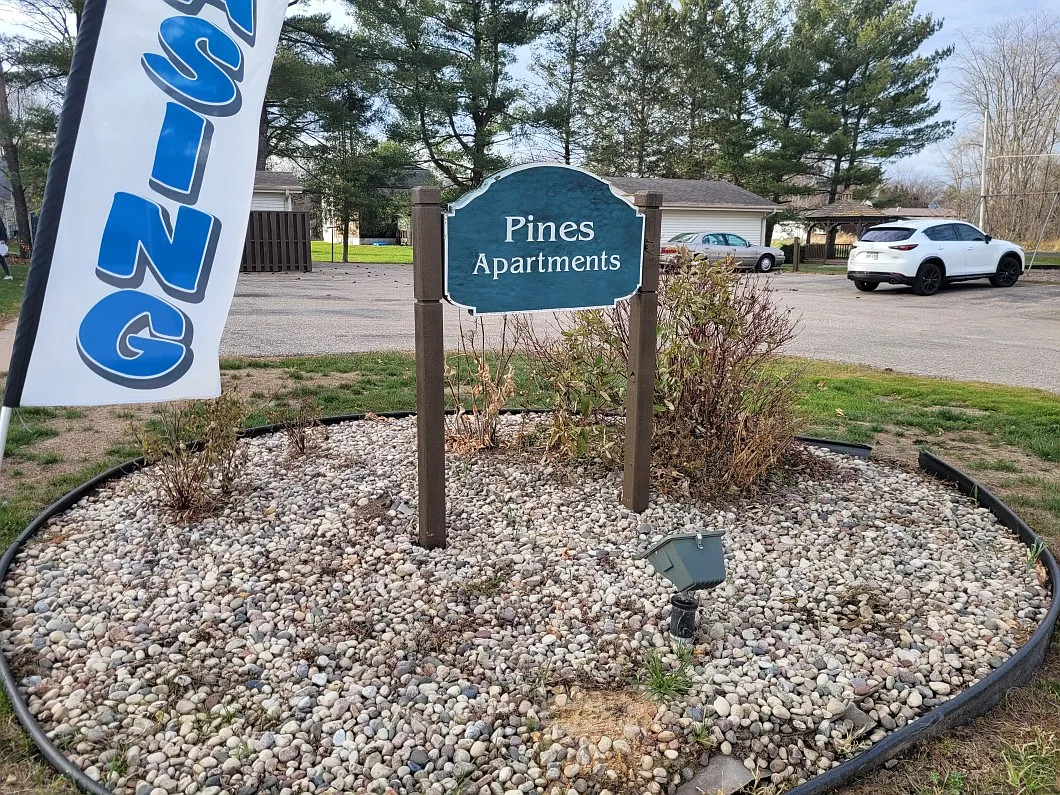 IW-West — Photo 1