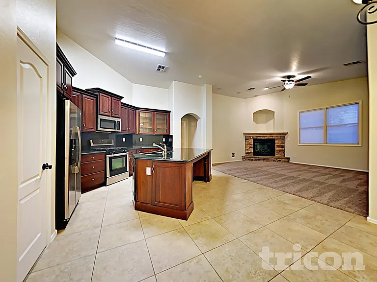 3210 N 302nd Ct — Photo 5