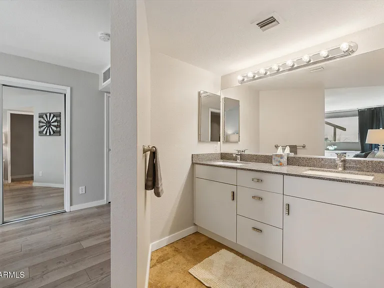 7302 E Rancho Vista Dr — Photo 12