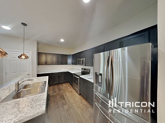 4th image of 261 Bexley Way