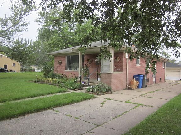 2nd image of 27238 Florence St