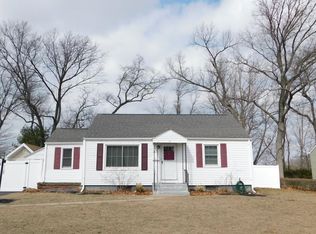 72 Kenway Dr, Springfield, MA 01104