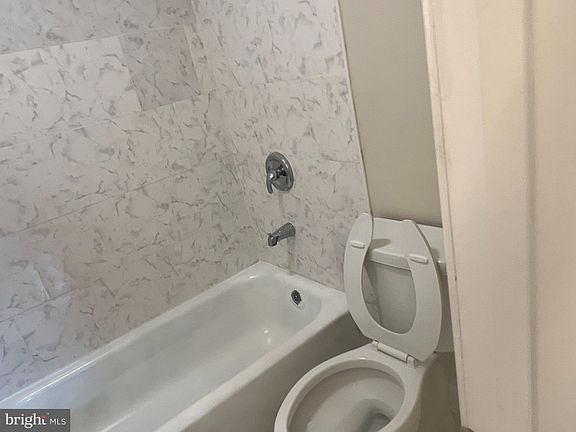 5th image of 2505 Sedgewick Pl
