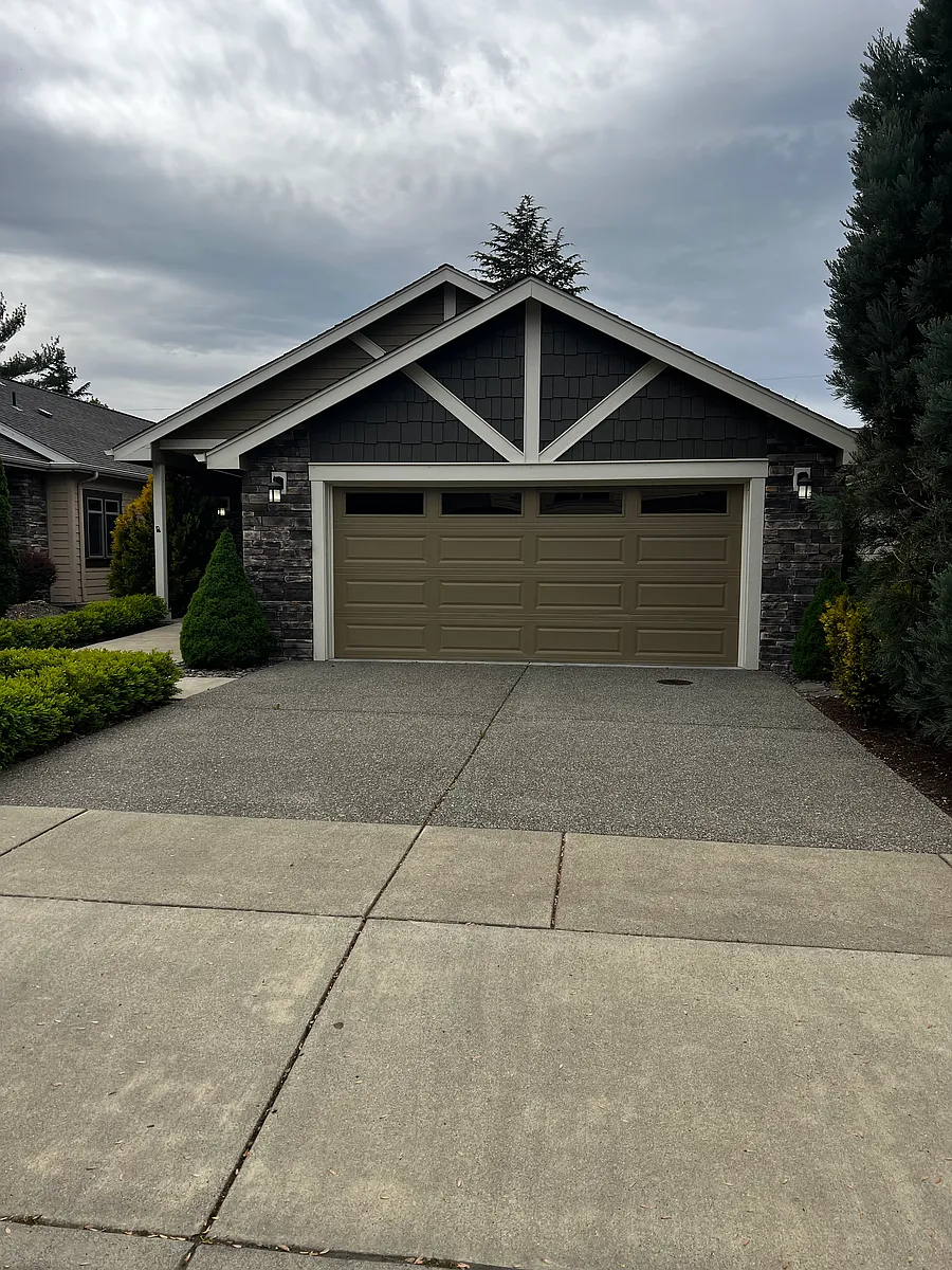 Building Photo - 1110 Catherine Way