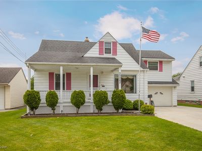 30062 Frank Dr, Wickliffe, OH, 44092