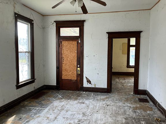 2nd image of 320 E Virginia St